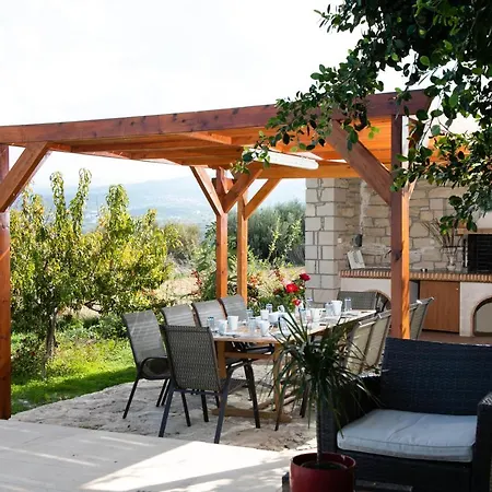 别墅 Diamantis Villa, Serene Oasis With Seaviews, By Thinkvilla *