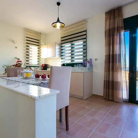Diamantis Villa, Serene Oasis With Seaviews, By Thinkvilla 别墅