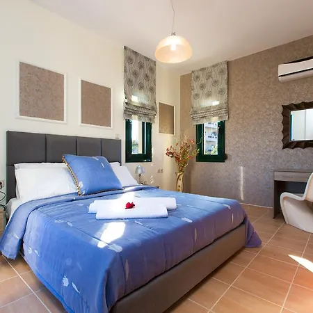 Diamantis Villa, Serene Oasis With Seaviews, By Thinkvilla Villa Adelianos Kampos